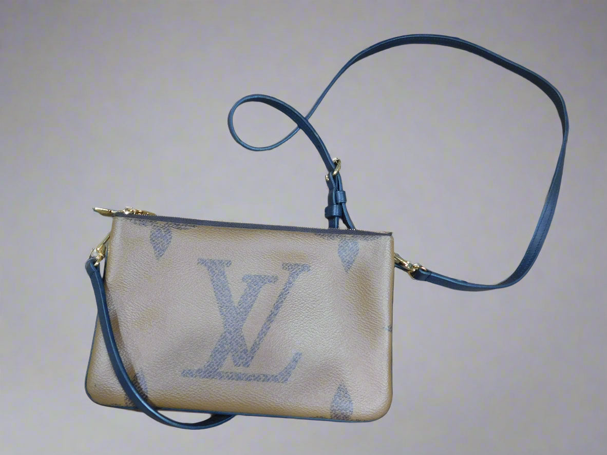 Double Zip Pochette in Reverse Monogram Giant Canvas