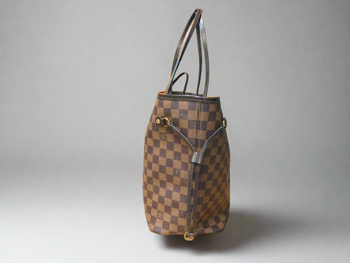 Neverfull MM Tote in Damier Ebene Canvas with Pouch.