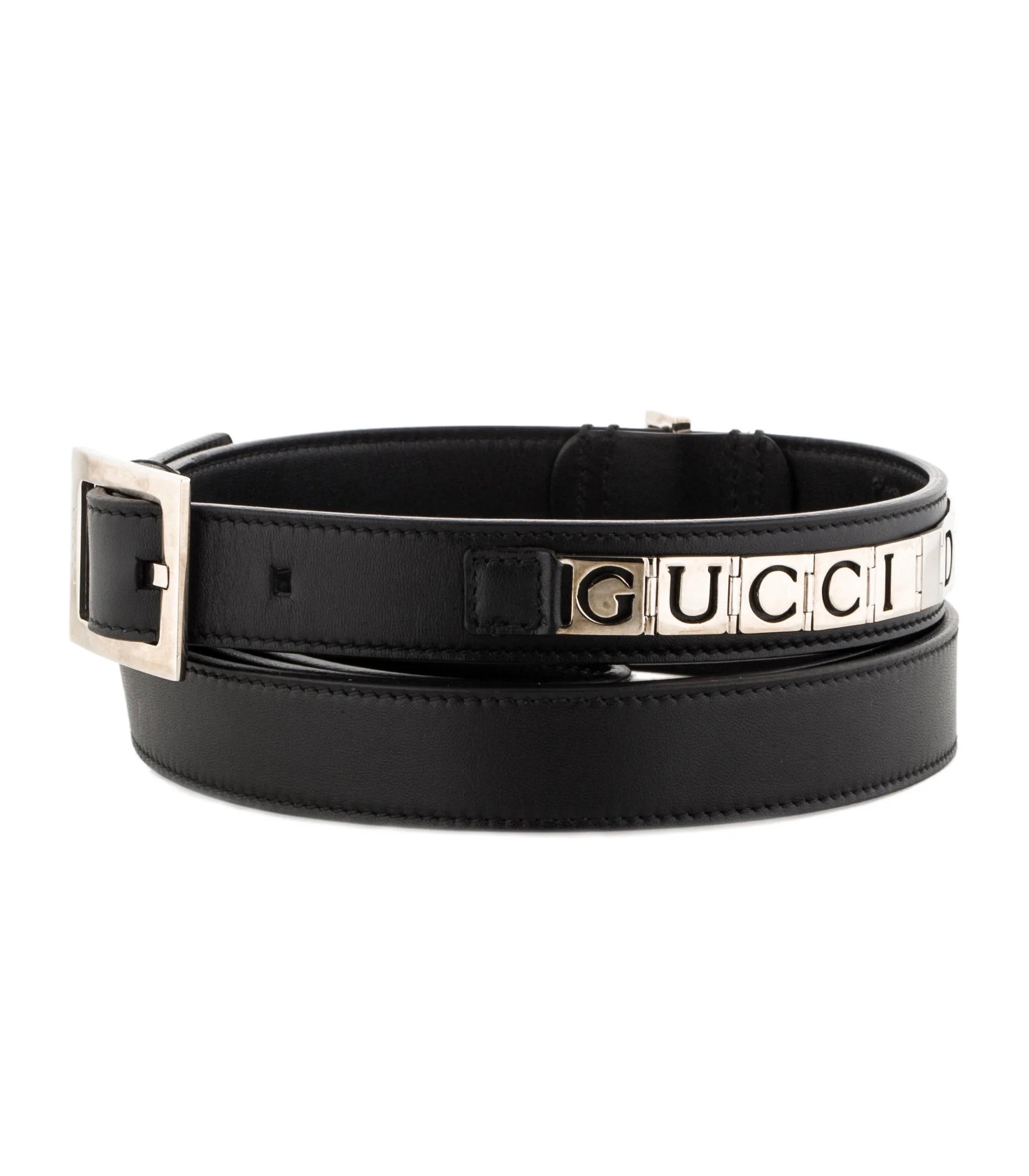 Gucci Poochie Leather Dog Collar Black  Gucci dog collar, Designer dog  collars, Dog collar